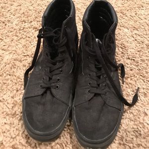 Black Vans Sk8-Hi’s size:11